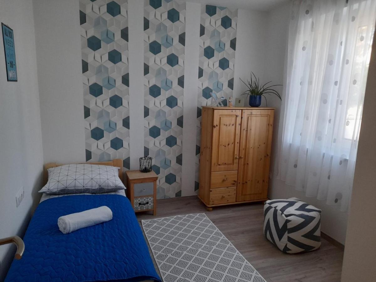 Kempi Kuckoja Balatonalmádi Exteriör bild